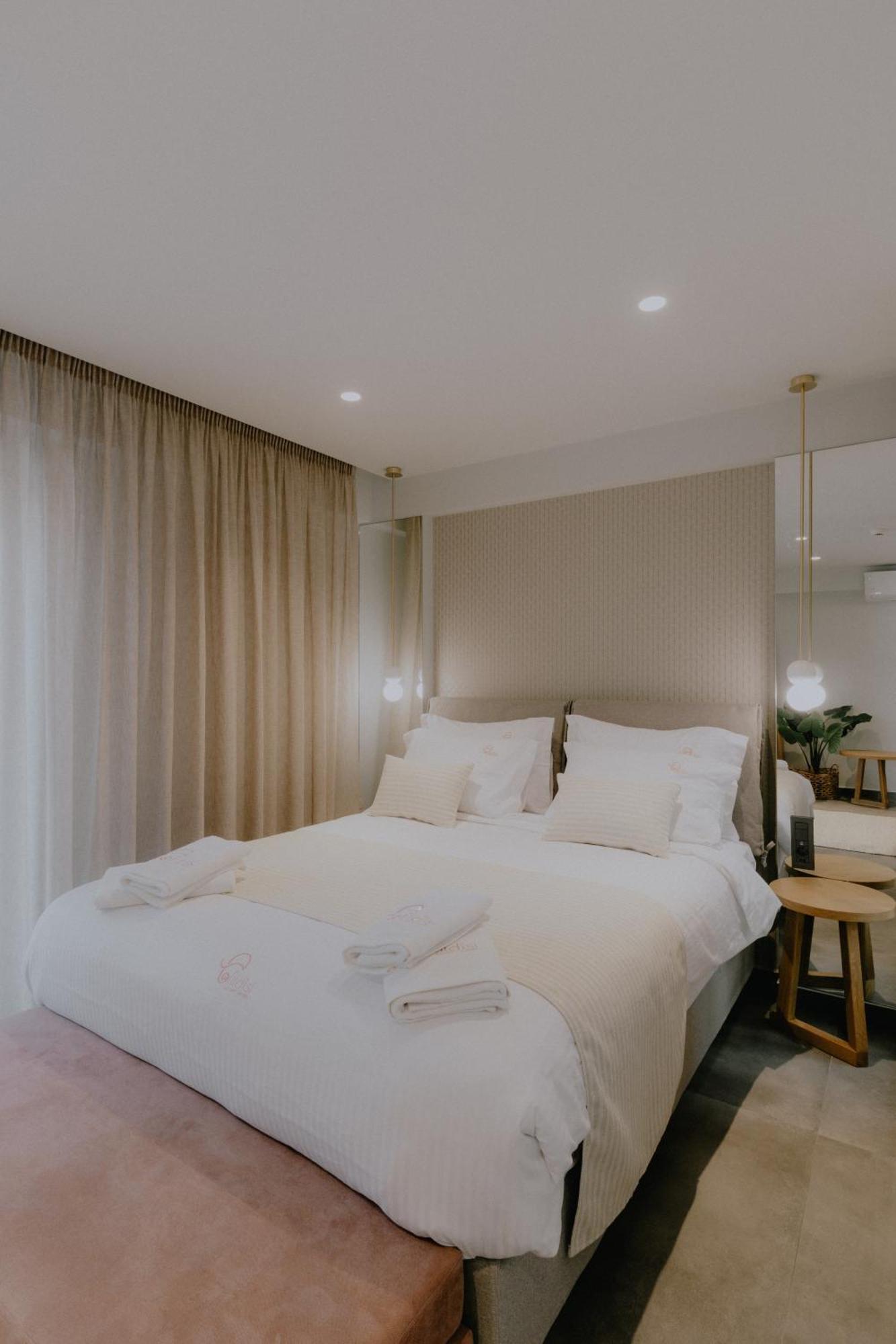 נאפפליו Fildisi Luxury Suites מראה חיצוני תמונה